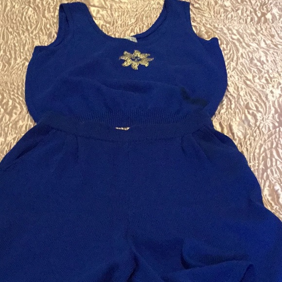 St. John short and top set